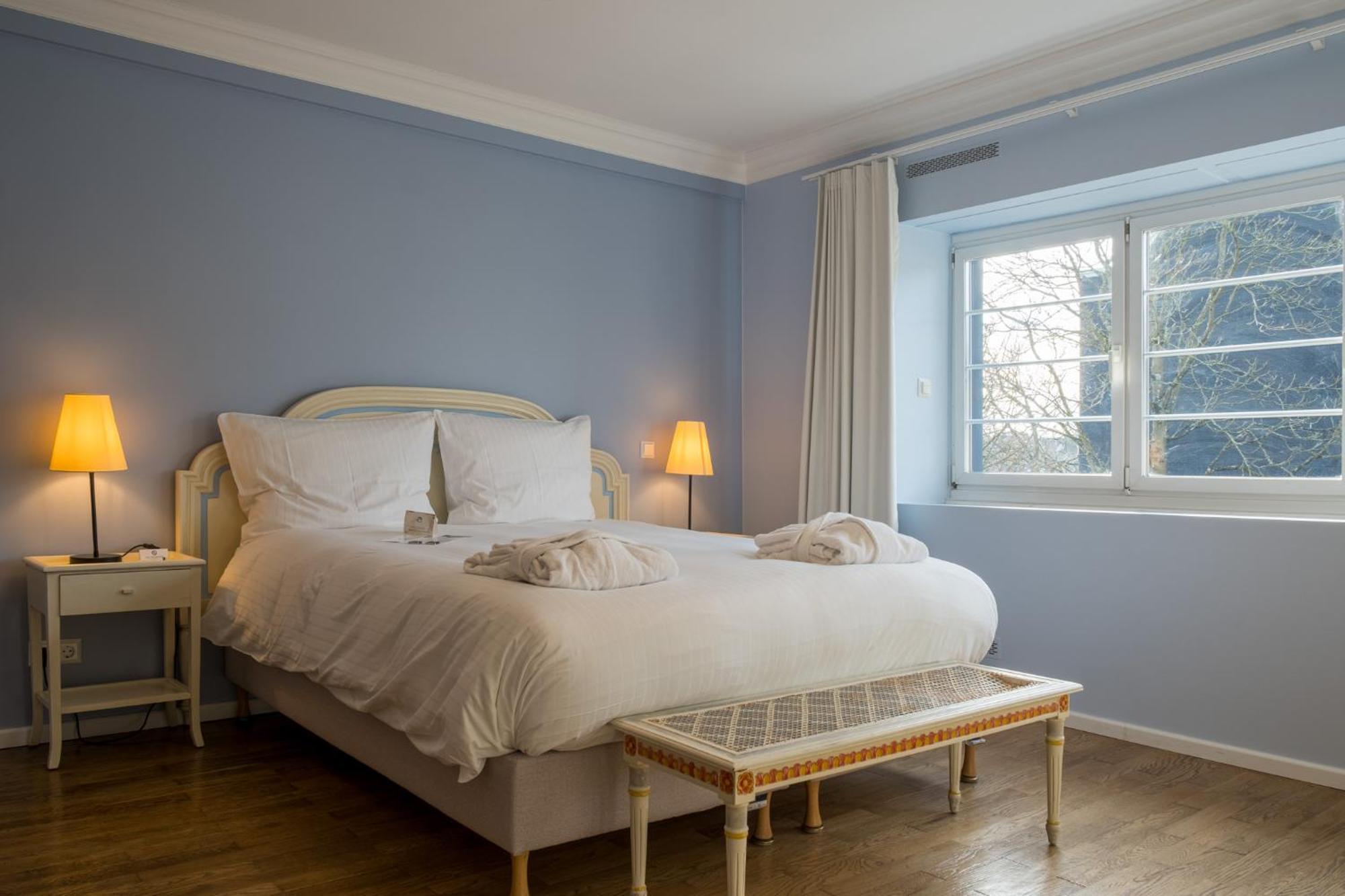 Superior Annexe B